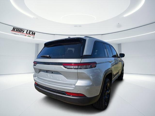 new 2025 Jeep Grand Cherokee car, priced at $38,620