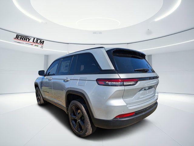 new 2025 Jeep Grand Cherokee car, priced at $38,620