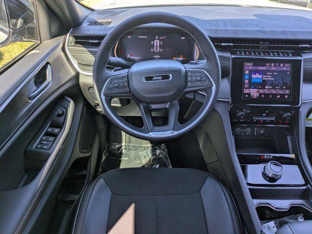 new 2025 Jeep Grand Cherokee car, priced at $38,620