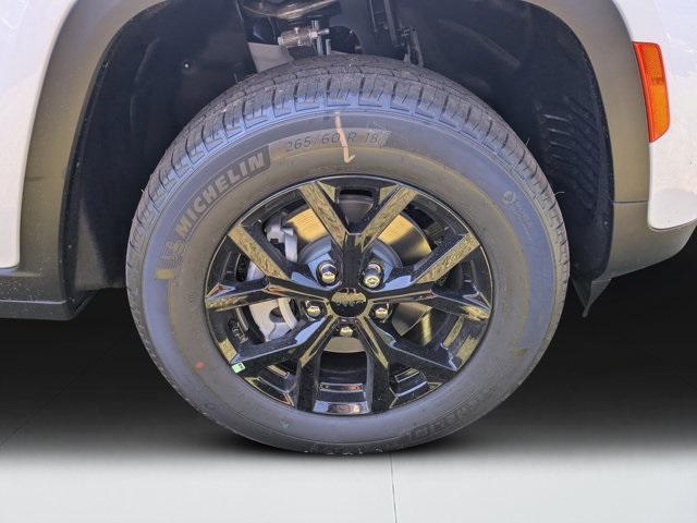 new 2025 Jeep Grand Cherokee car, priced at $36,880