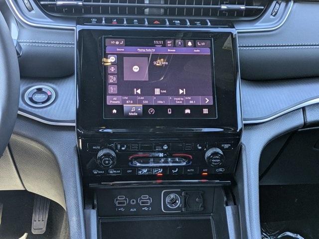 new 2025 Jeep Grand Cherokee car, priced at $36,880