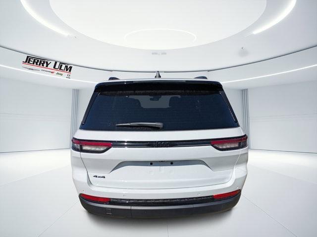 new 2025 Jeep Grand Cherokee car, priced at $36,880