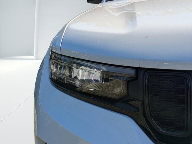 new 2025 Jeep Grand Cherokee car, priced at $36,880