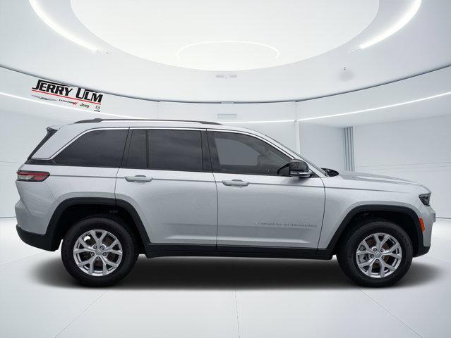 used 2022 Jeep Grand Cherokee car, priced at $27,546