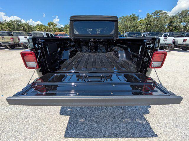 new 2025 Jeep Gladiator car, priced at $35,930