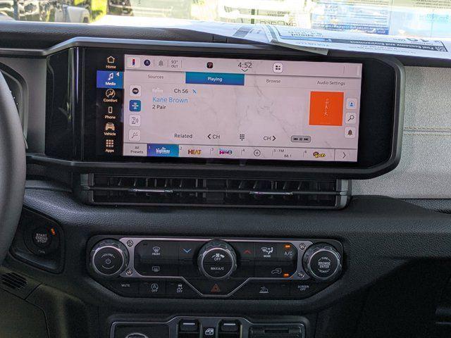 new 2025 Jeep Gladiator car, priced at $35,930