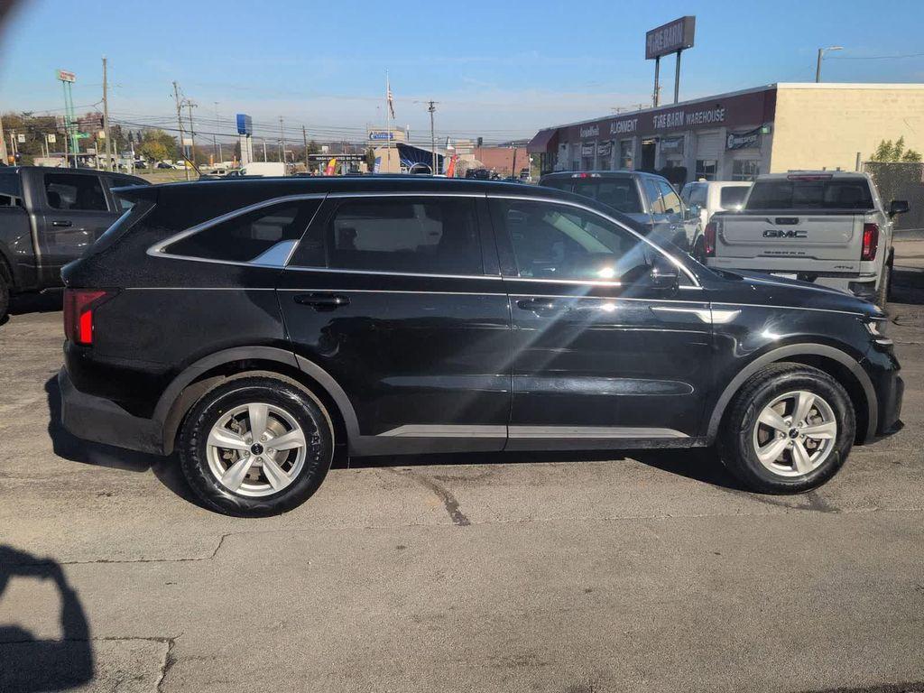 used 2022 Kia Sorento car, priced at $13,999