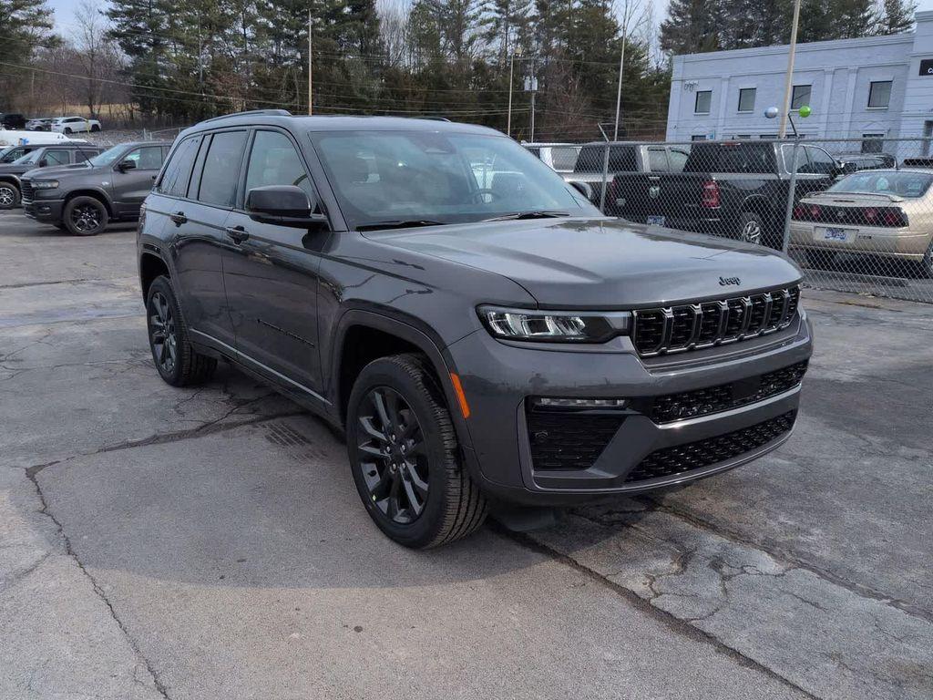 new 2026 Jeep Grand Cherokee car, priced at $48,445