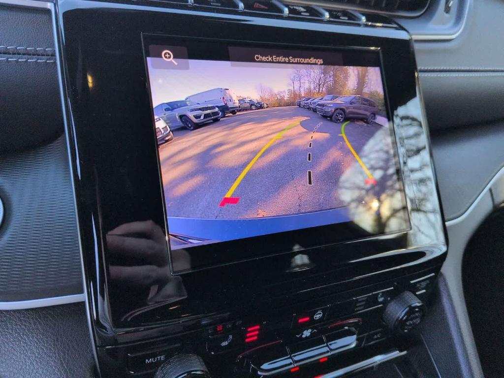 new 2025 Jeep Grand Cherokee L car, priced at $42,220