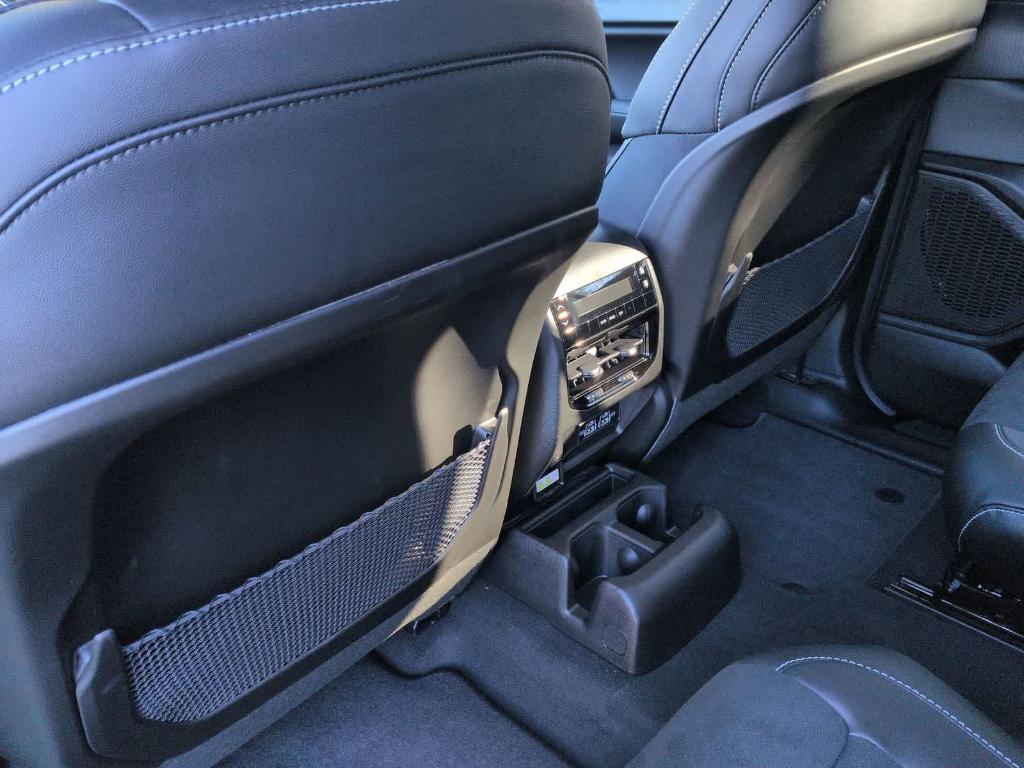 new 2025 Jeep Grand Cherokee L car, priced at $42,220