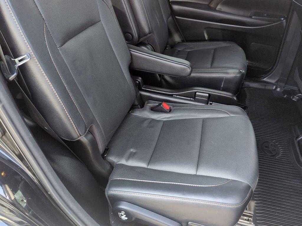 used 2018 Toyota Highlander car, priced at $17,899