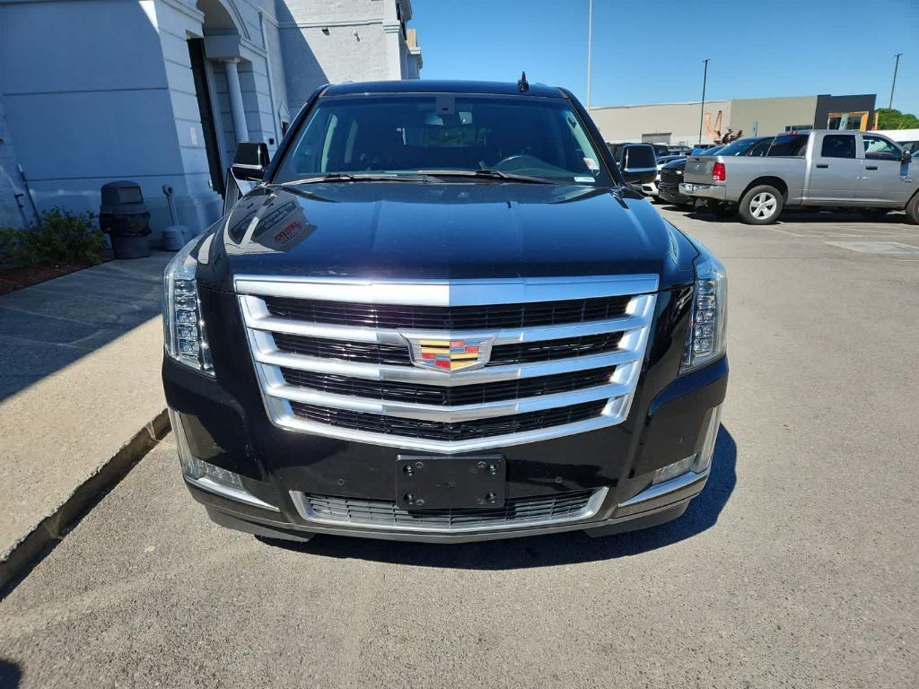used 2019 Cadillac Escalade ESV car, priced at $16,995