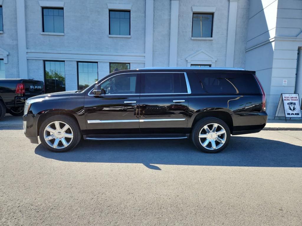 used 2019 Cadillac Escalade ESV car, priced at $16,995