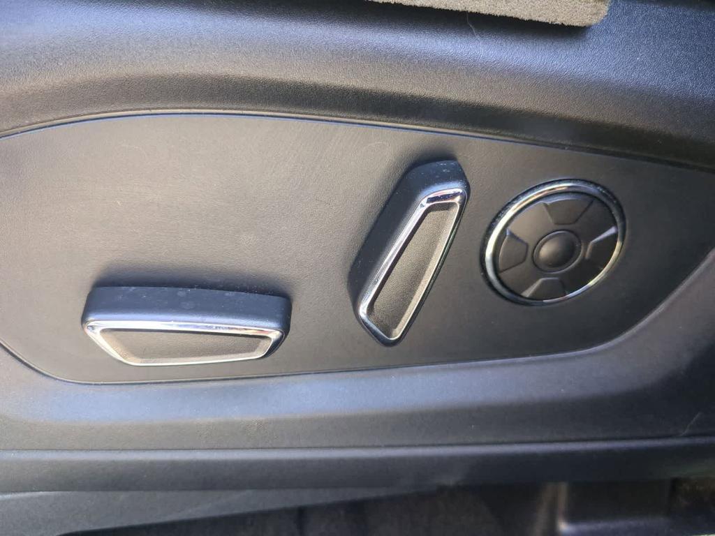 used 2020 Ford Explorer car, priced at $32,000