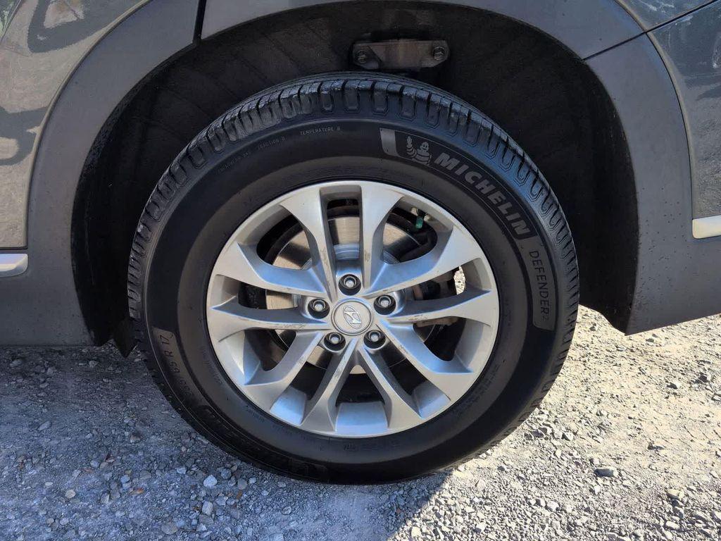 used 2019 Hyundai Santa Fe car, priced at $10,299