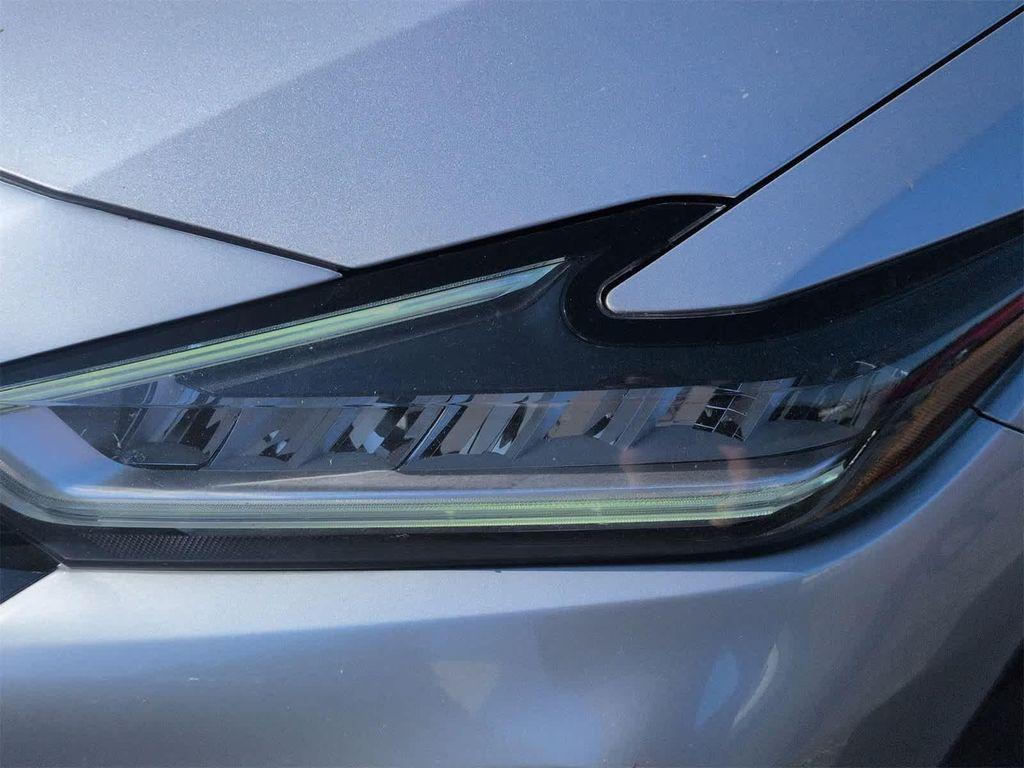 2021 Brilliant Silver Metallic Nissan Maxima