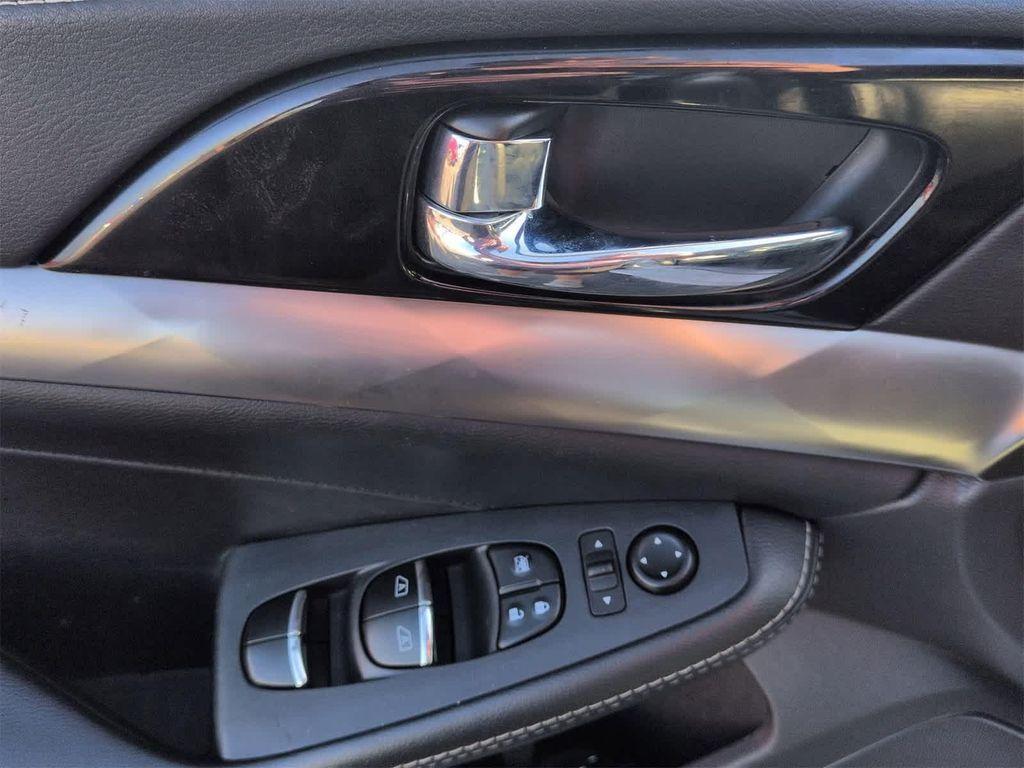 2021 Brilliant Silver Metallic Nissan Maxima