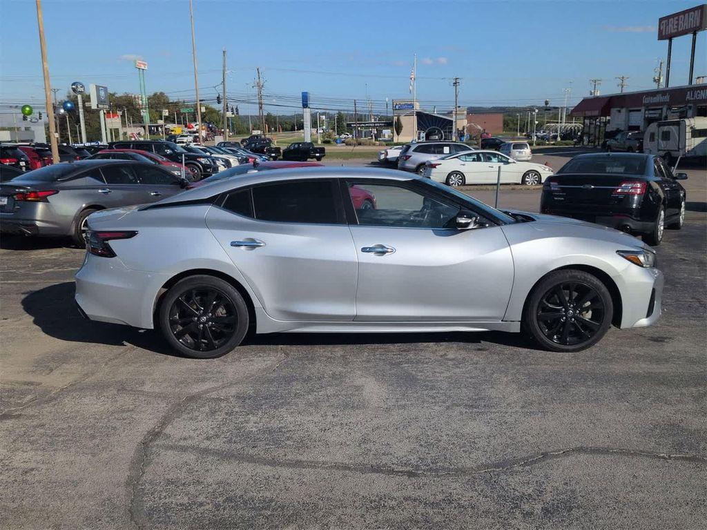 2021 Brilliant Silver Metallic Nissan Maxima