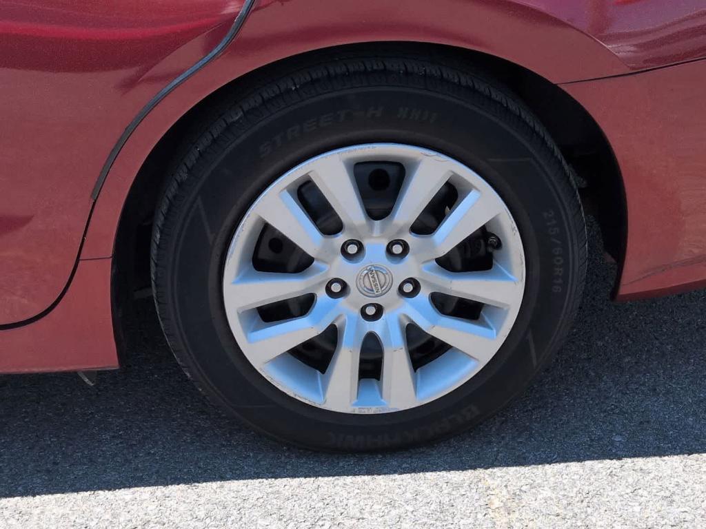 used 2016 Nissan Altima car, priced at $5,700