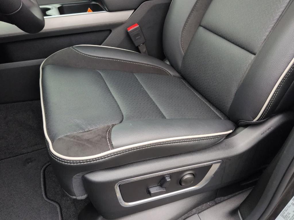 new 2026 Ram 1500 car, priced at $61,956