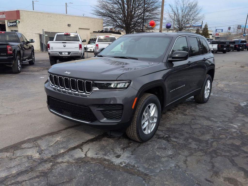 new 2026 Jeep Grand Cherokee car, priced at $37,080