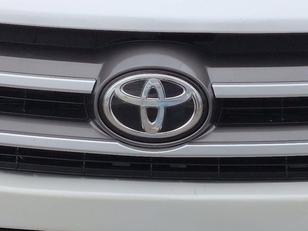 used 2019 Toyota Highlander car, priced at $22,999