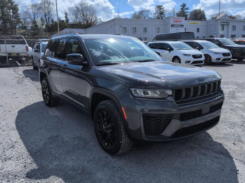 new 2026 Jeep Grand Cherokee car, priced at $40,945