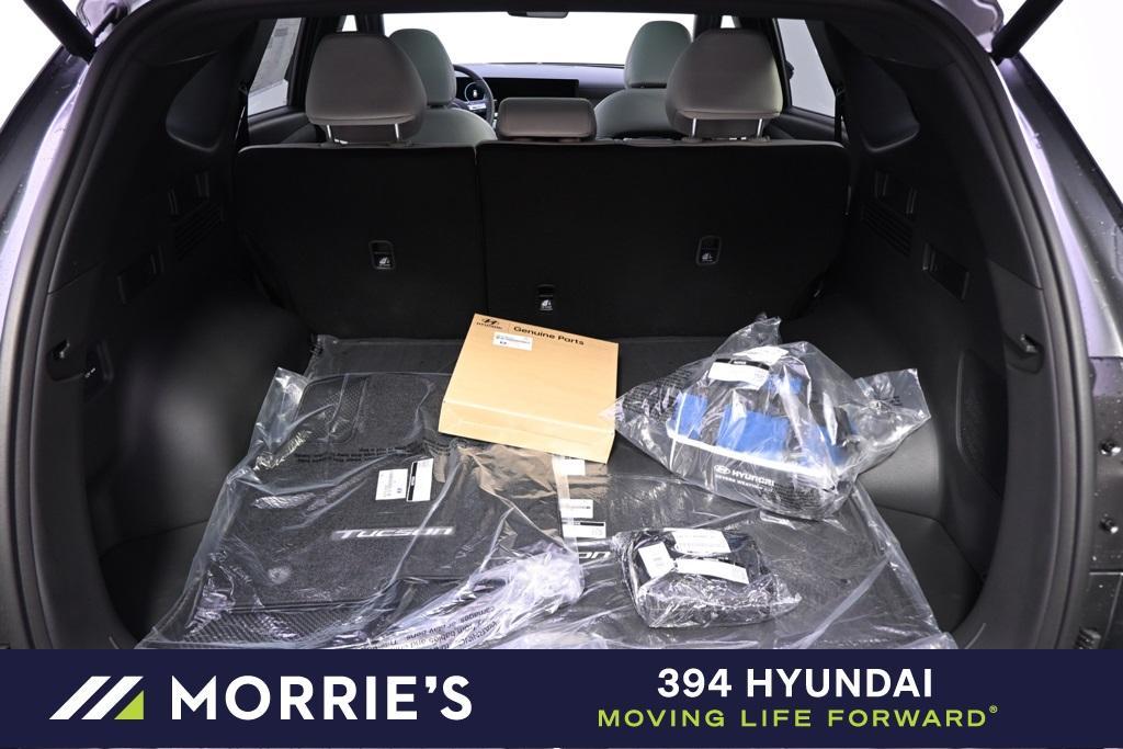 new 2026 Hyundai TUCSON Hybrid car, priced at $40,828