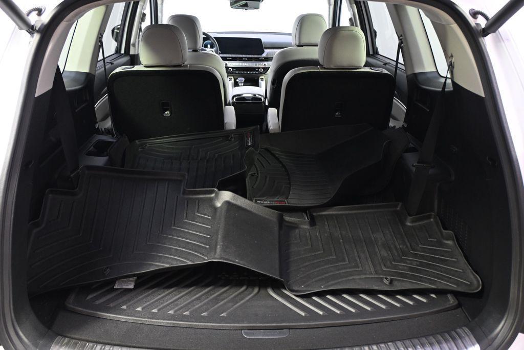 used 2024 Kia Telluride car, priced at $38,425