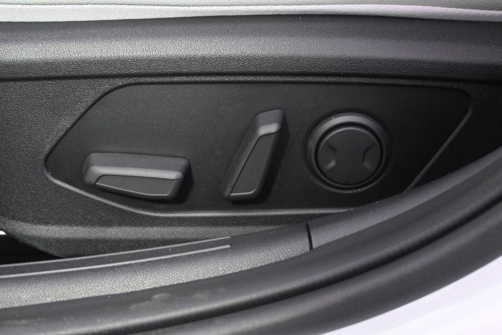 new 2026 Hyundai ELANTRA HEV car, priced at $30,970