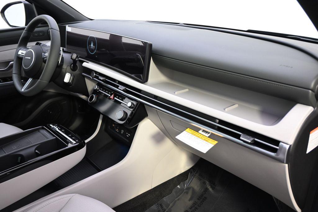 new 2026 Hyundai TUCSON Hybrid car, priced at $40,940