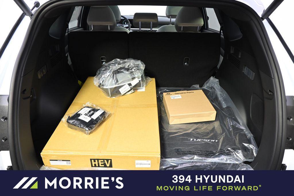 new 2026 Hyundai TUCSON Hybrid car, priced at $41,886