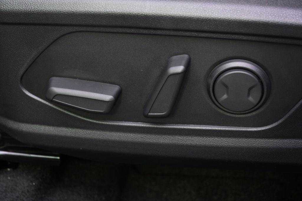 new 2026 Hyundai TUCSON Hybrid car, priced at $33,772