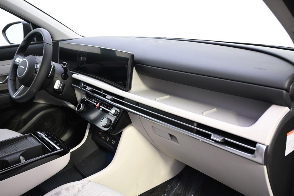 new 2026 Hyundai TUCSON Hybrid car, priced at $33,772