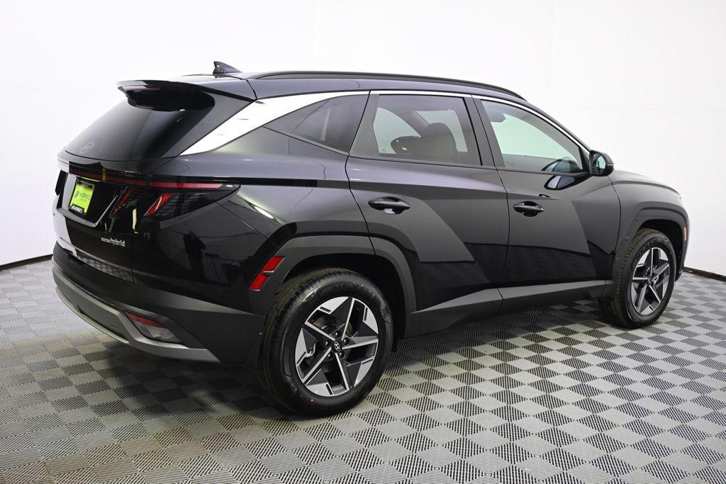 new 2026 Hyundai TUCSON Hybrid car, priced at $33,772