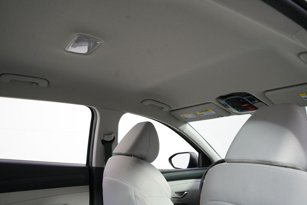 new 2026 Hyundai TUCSON Hybrid car, priced at $32,463