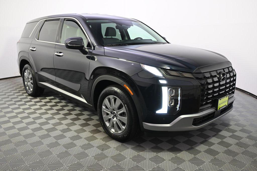 used 2023 Hyundai Palisade car, priced at $28,882