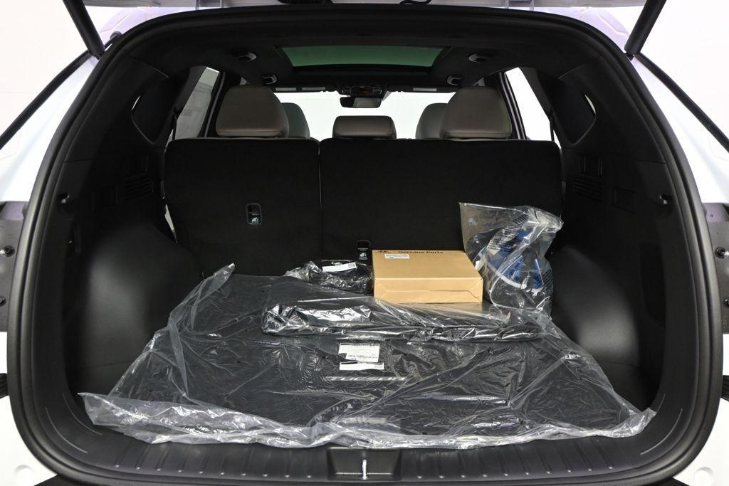 new 2026 Hyundai TUCSON Hybrid car, priced at $41,317