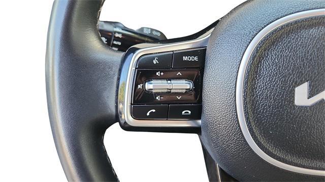 used 2022 Kia Sorento car, priced at $22,136