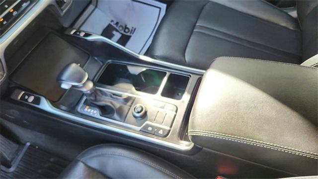 used 2022 Kia Sorento car, priced at $22,136