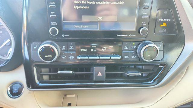 used 2022 Toyota Highlander car, priced at $30,876