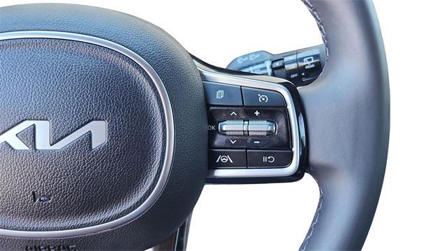 used 2023 Kia Carnival car, priced at $27,777