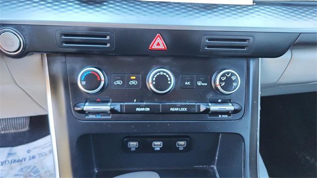 used 2023 Kia Carnival car, priced at $27,777