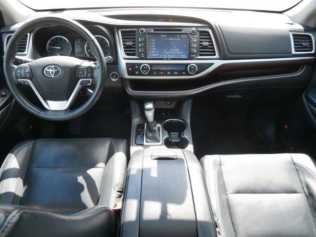 used 2015 Toyota Highlander car, priced at $12,249