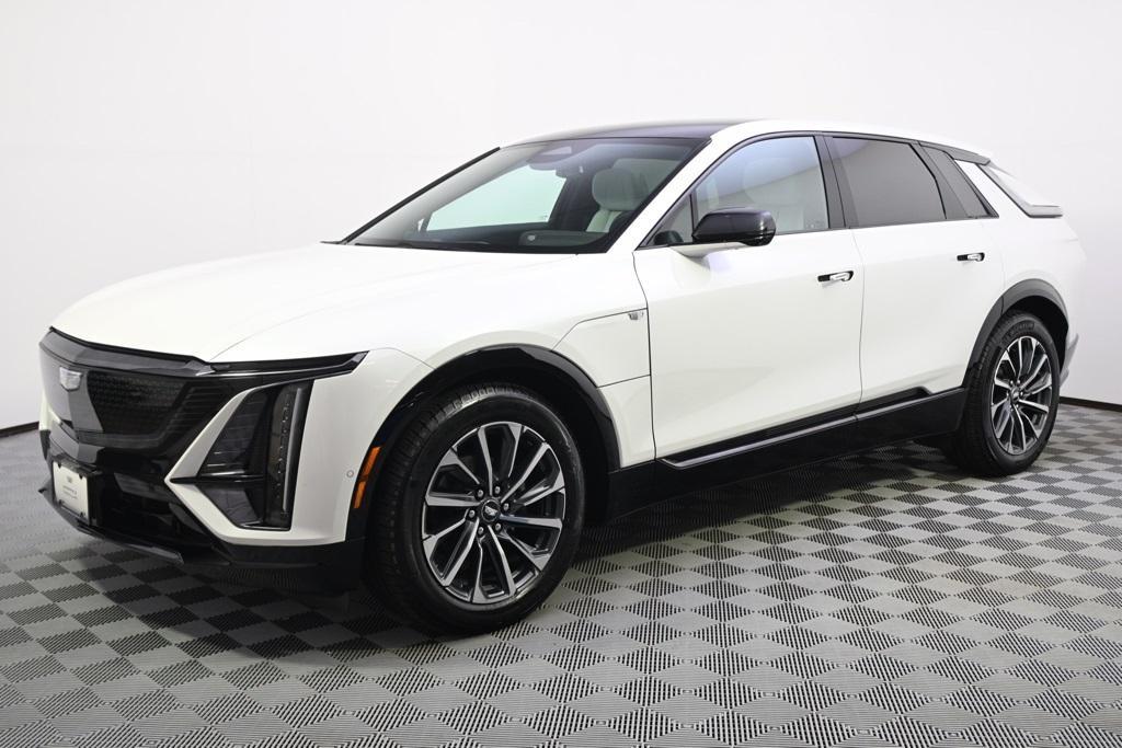 new 2025 Cadillac LYRIQ car, priced at $61,397
