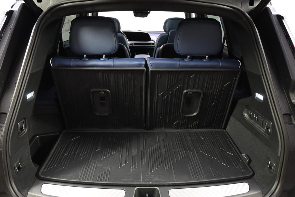 new 2026 Cadillac VISTIQ car, priced at $95,485