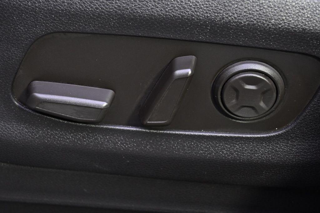 used 2026 Kia Carnival car, priced at $36,348