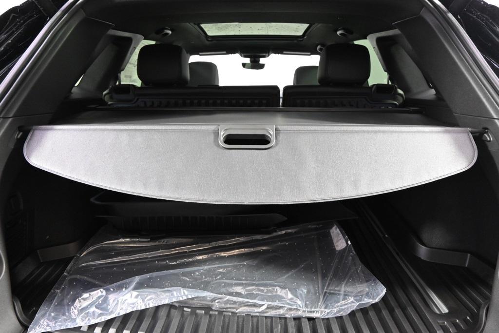 new 2025 Cadillac XT5 car, priced at $58,684