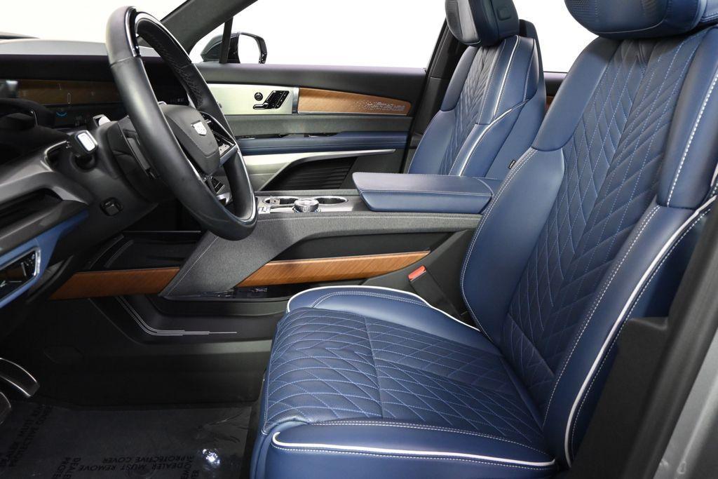 used 2026 Cadillac VISTIQ car, priced at $78,127