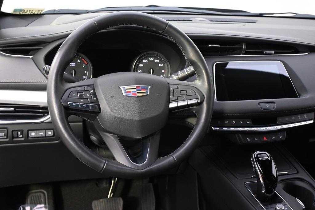 used 2023 Cadillac XT4 car, priced at $29,998